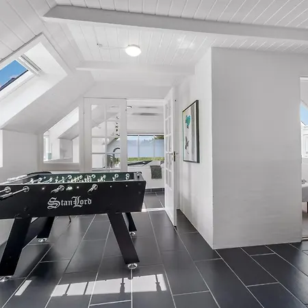 Lidija - 850m From The Sea By Interhome